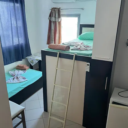 Apartment Tulipani Near Promenade Sarande