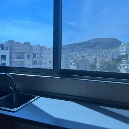 Apartment Tulipani Near Promenade Sarande