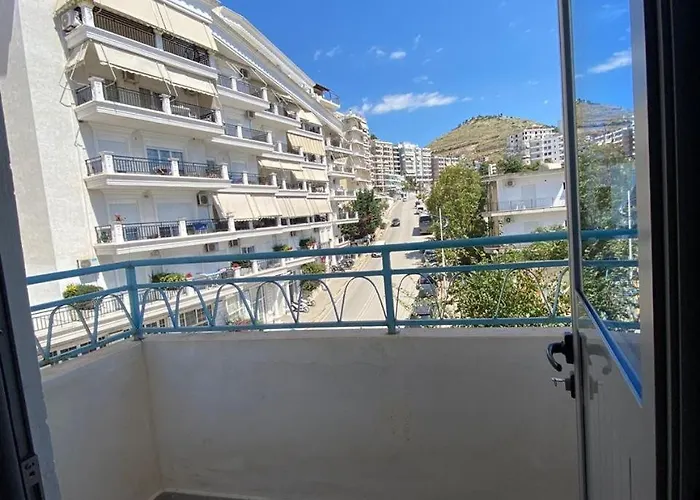 Daire Tulipani Near Promenade